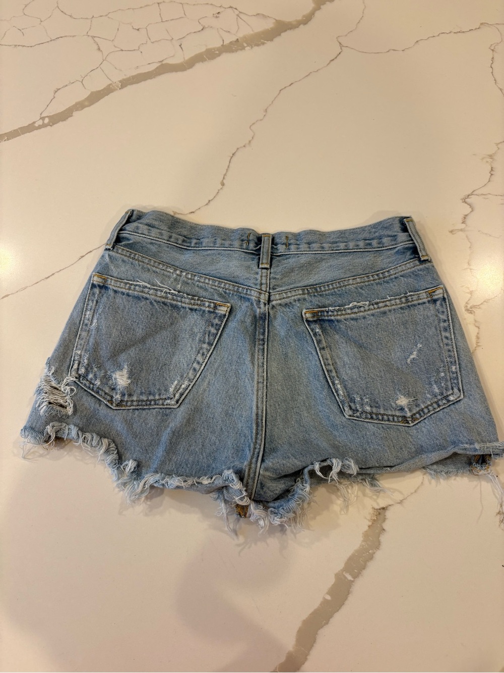 AGOLDE Parker Distressed Denim Cut Off Shorts Size 26 Light Wash - Picture 5 of 8